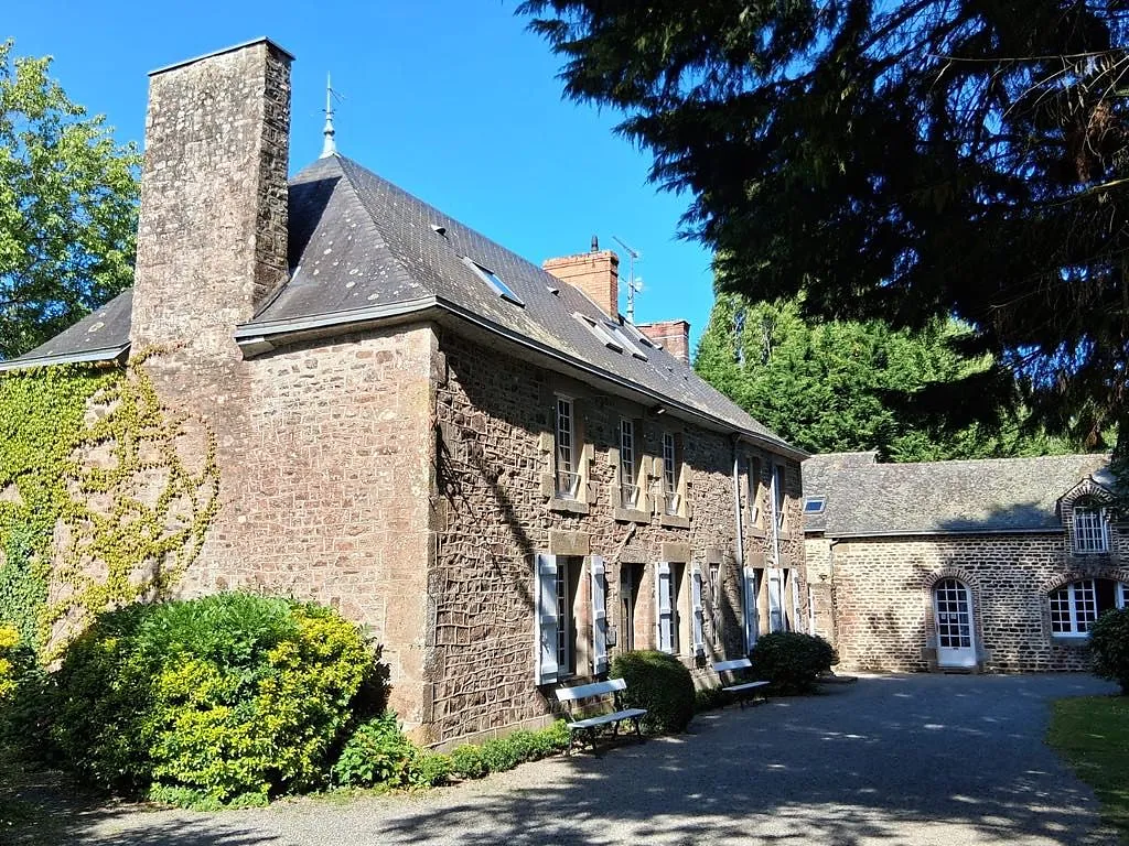 Domaine du Haras de la Chaîne, Manoir à Saint-Pierre-des-Landes, mariage en Mayenne (photo 4)