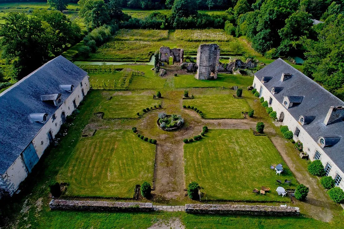 Château de la Chasse-Guerre, Château à Hardanges en Mayenne