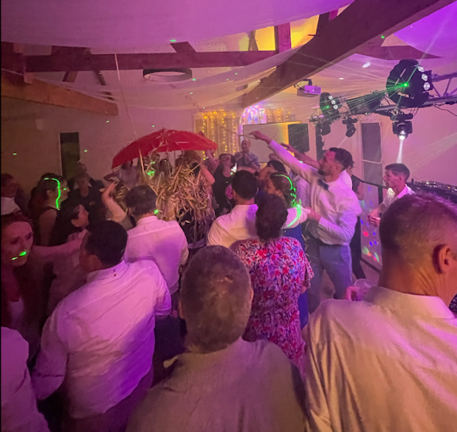 DJ Saymons, DJ à Montjean, mariage en Mayenne (photo 3)
