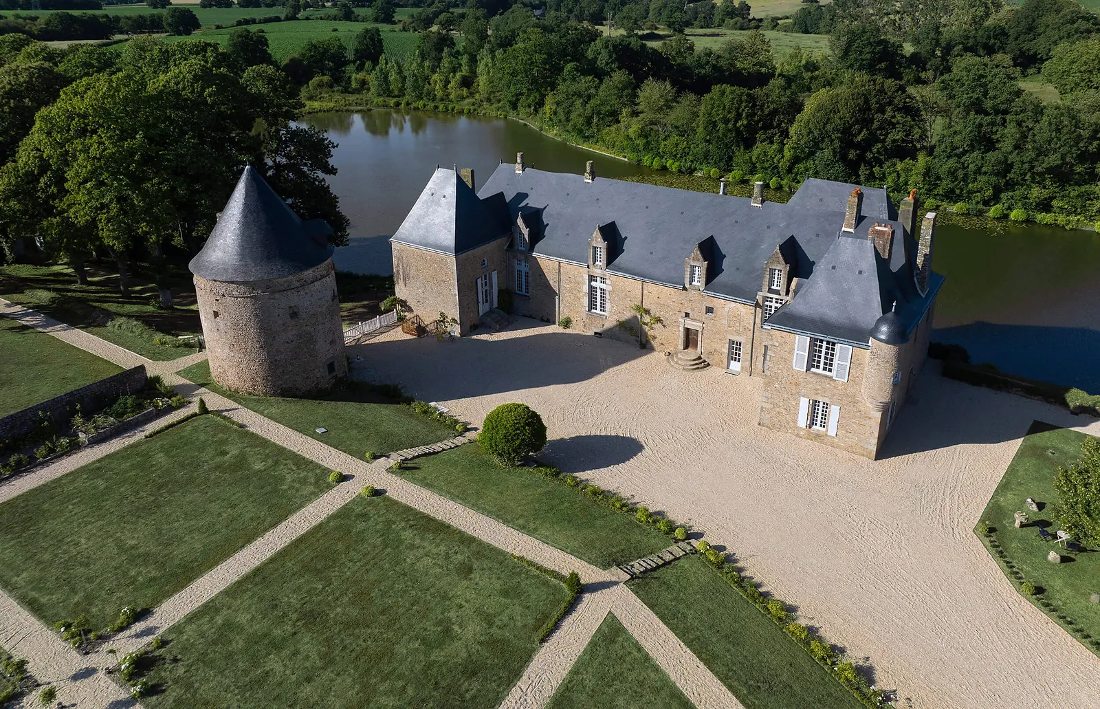 Château de Marigny, Château à Alexain en Mayenne