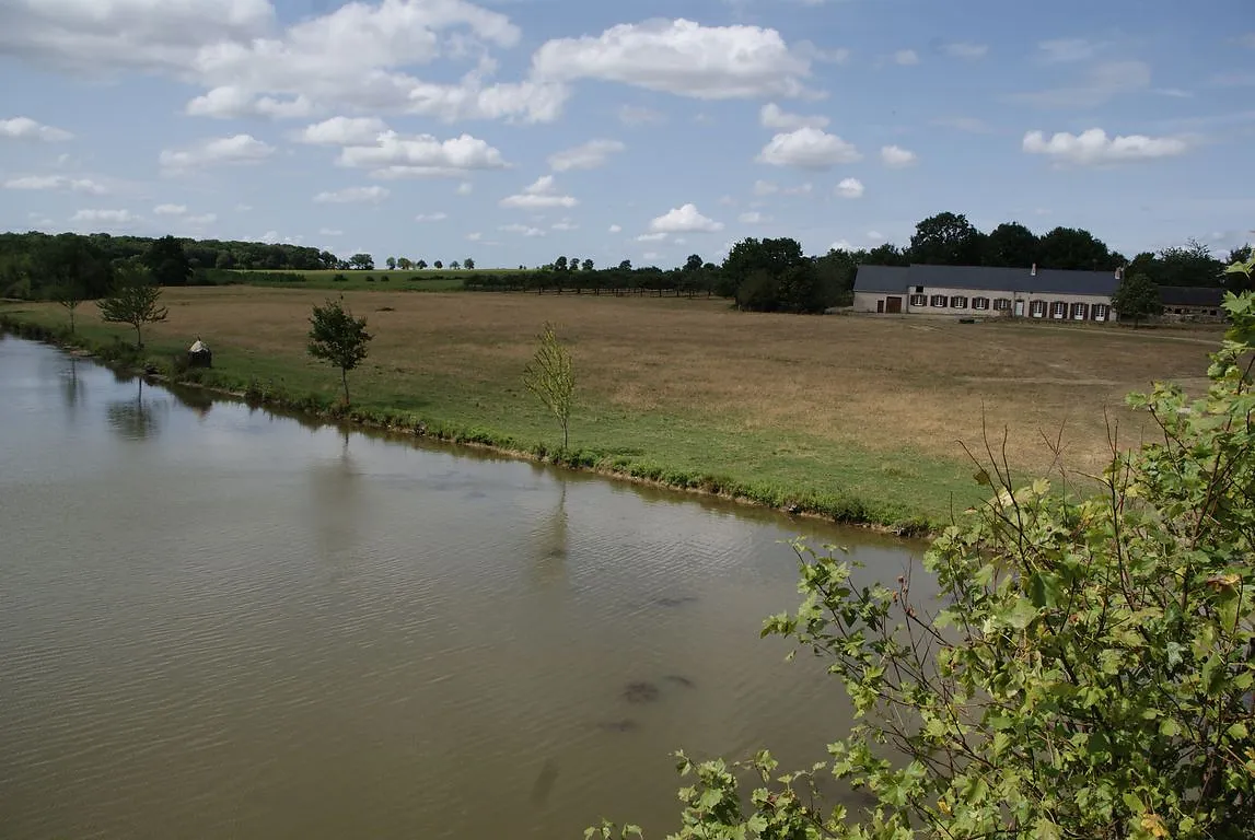 Lande Ferrière, Grange à Saint-Saturnin-du-Limet, mariage en Mayenne (photo 4)