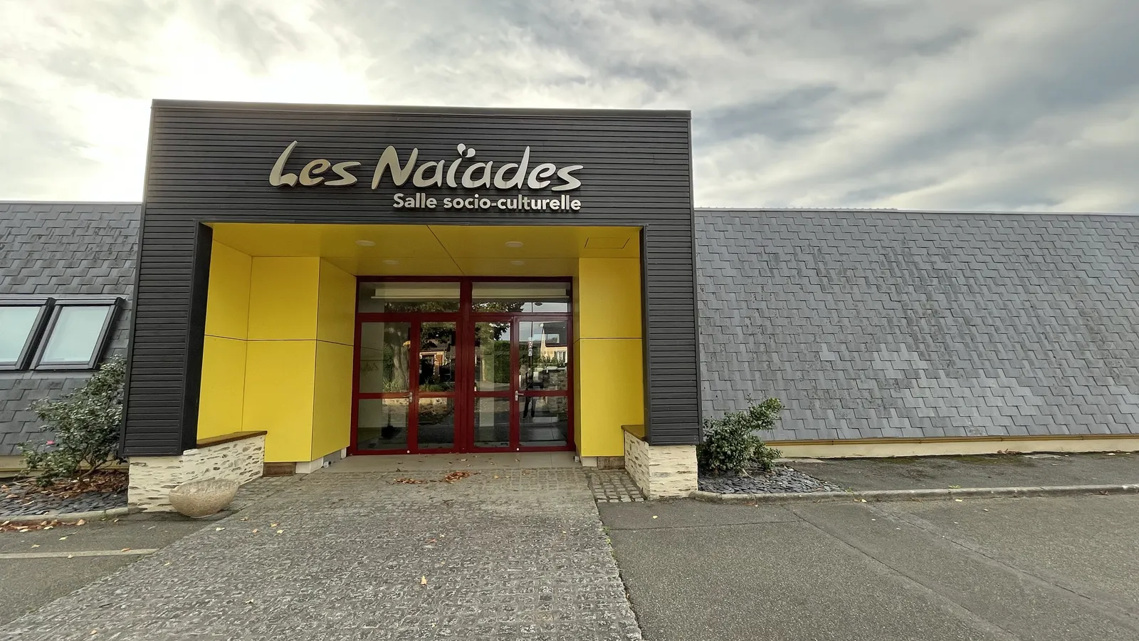 Les Naïades – salle socio-culturelle, Salle à Neau, mariage en Mayenne (photo 5)
