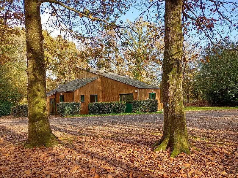Village Vacances et Nature, Salle à Saint-Charles-la-Forêt, mariage en Mayenne (photo 3)